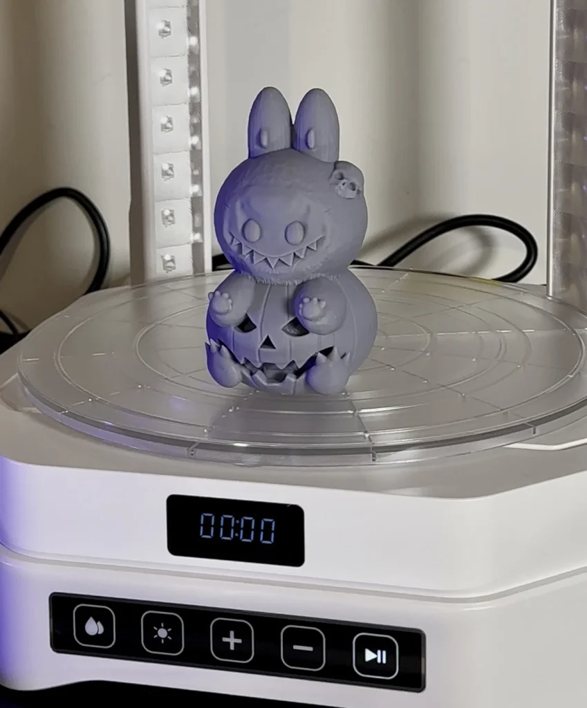 pièce 3d résine après la polymérisation