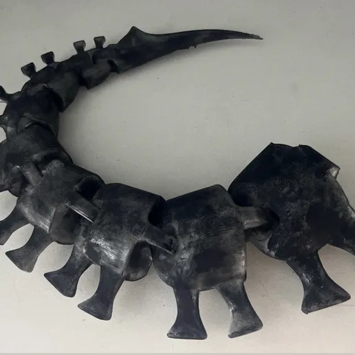 Queue de Xénomorphe articulée fichier STL cosplay